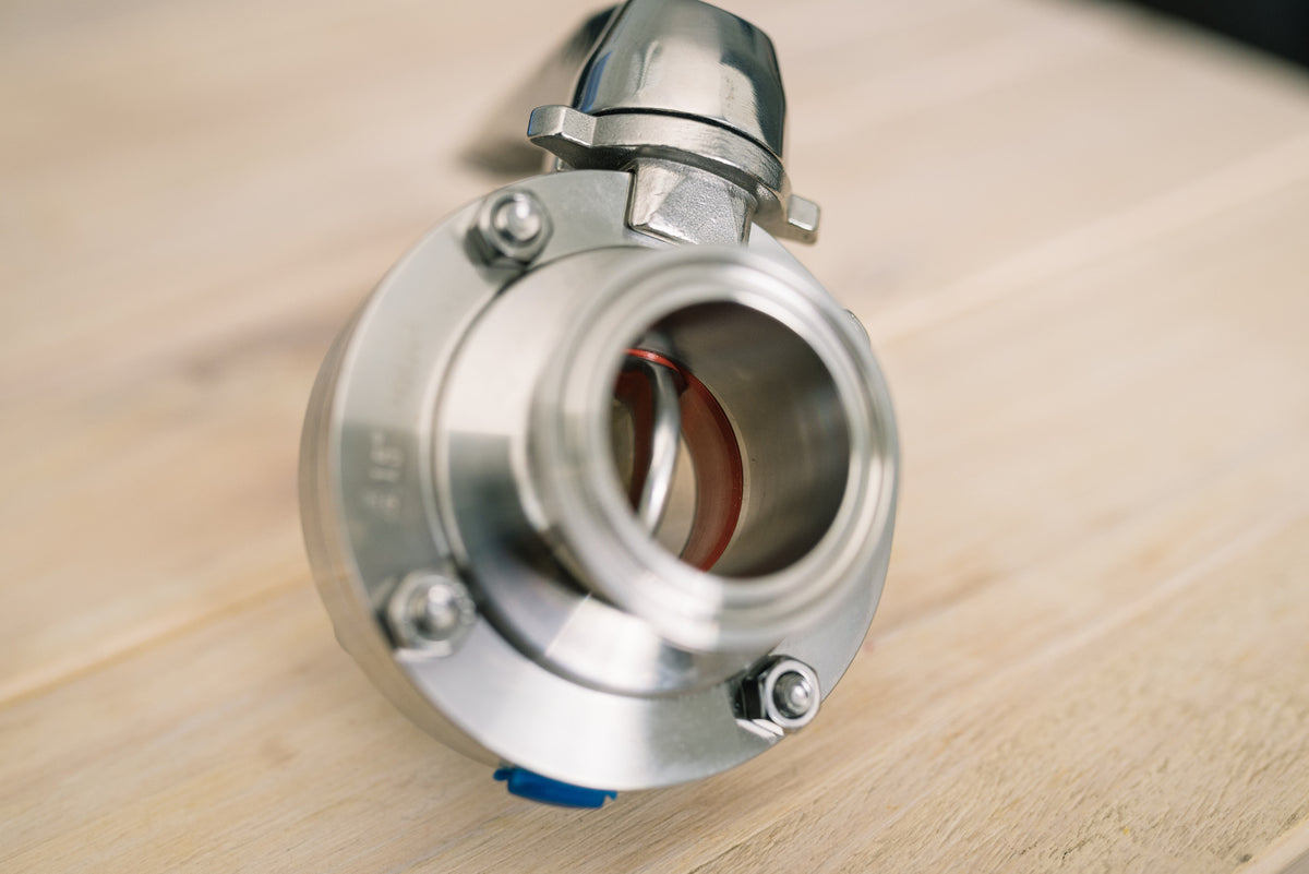 Valve 1.5&quot; TC Squeeze Trigger All Stainless Butterfly SS Brewing Technologies